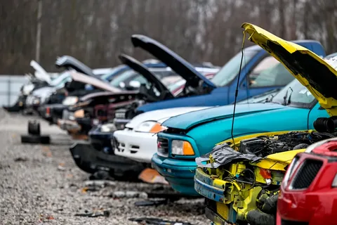 Junk cars removal