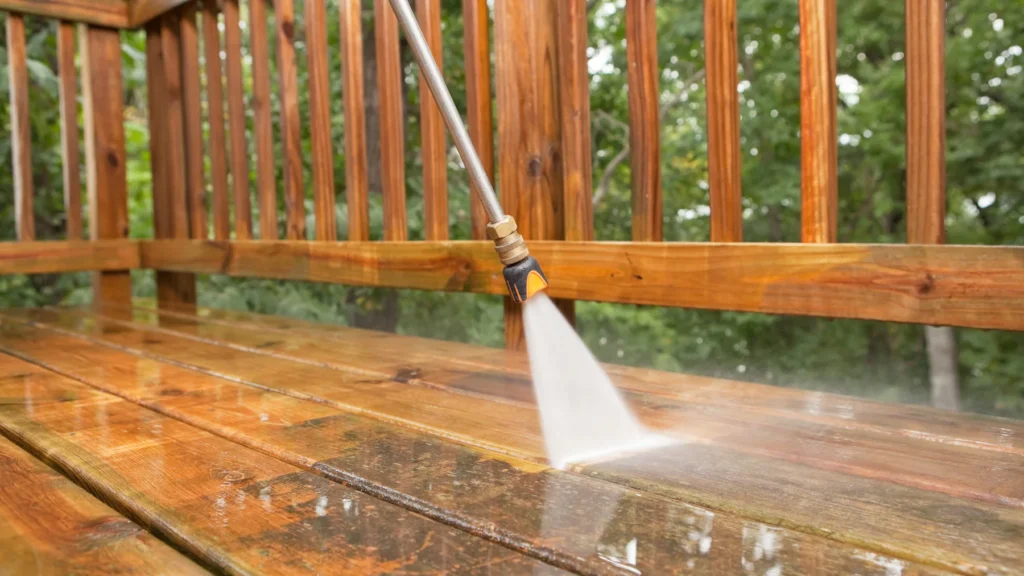 Deck and Fence Power Washing Leawood Hills KS